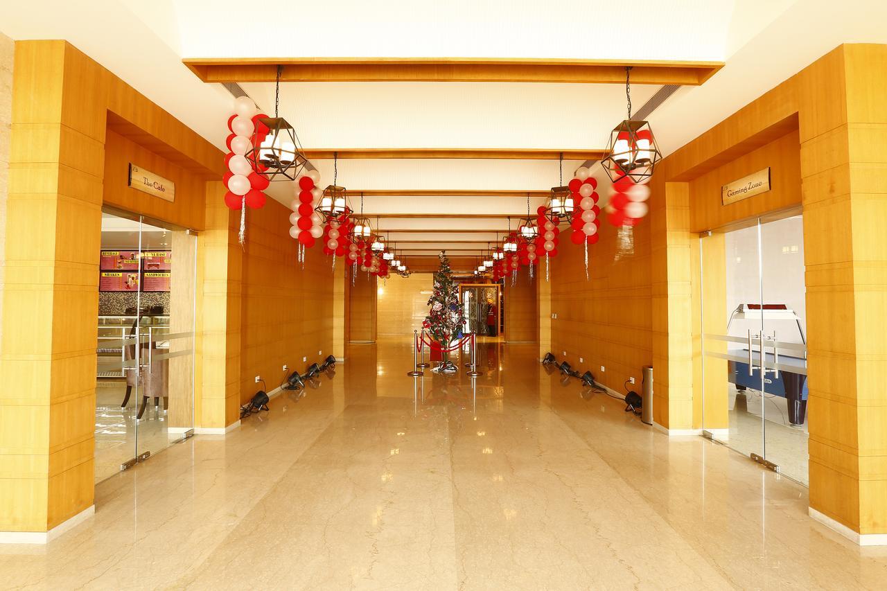 Sk Park Blu Hotel Sonipat Exterior foto