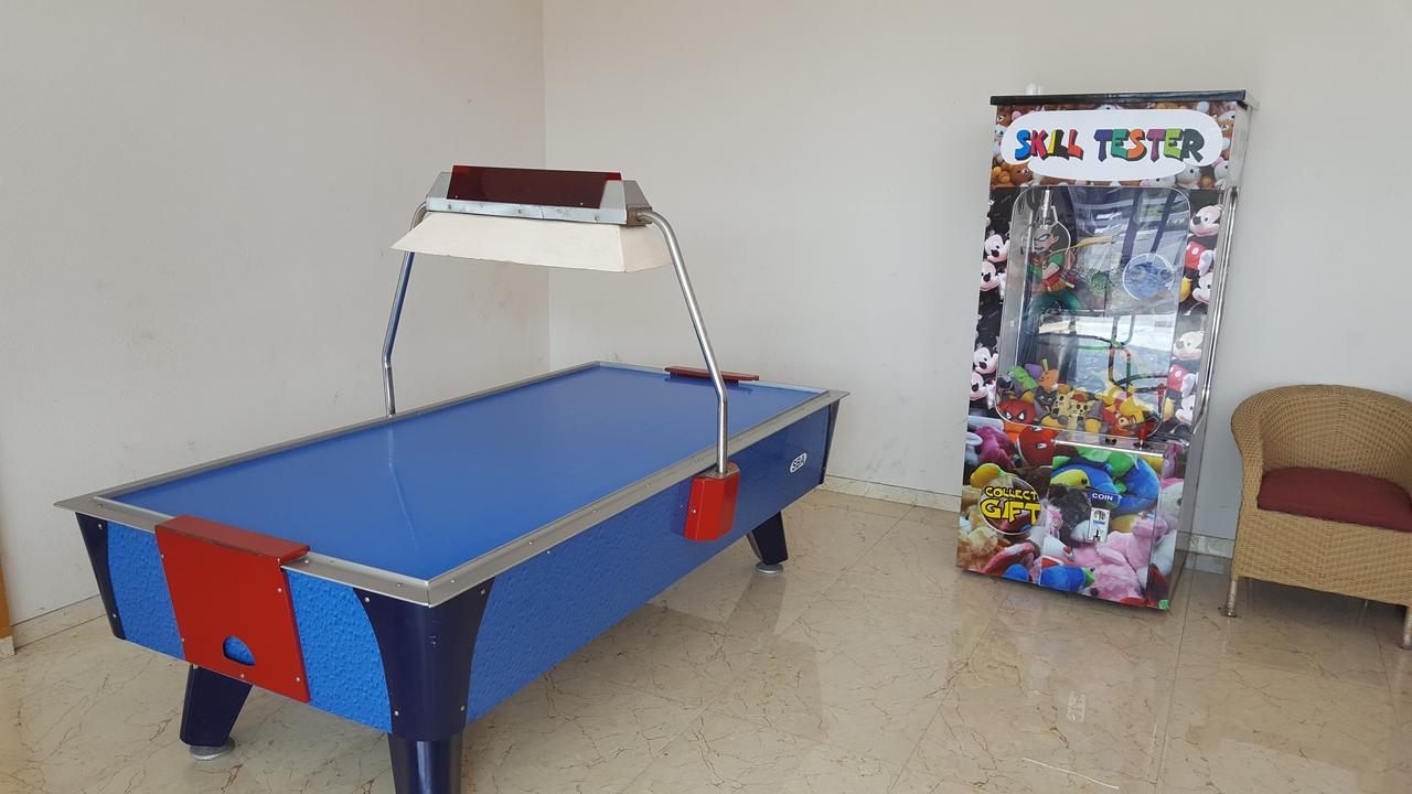 Sk Park Blu Hotel Sonipat Exterior foto